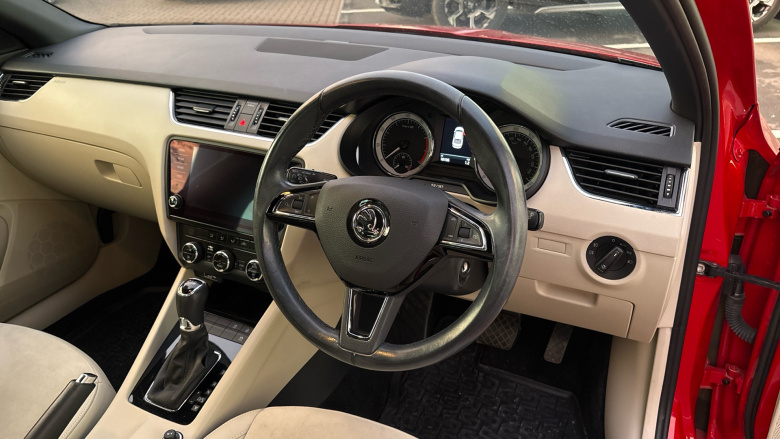 Skoda Octavia 1.5 TSI SE L 5dr DSG Petrol Hatchback